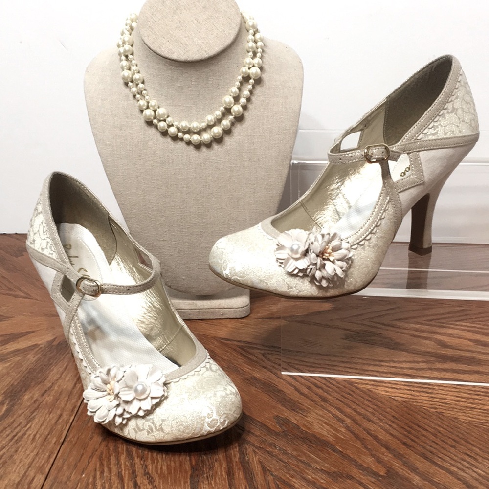 Mary Jane Ruby Shoo ivory brocade pumps